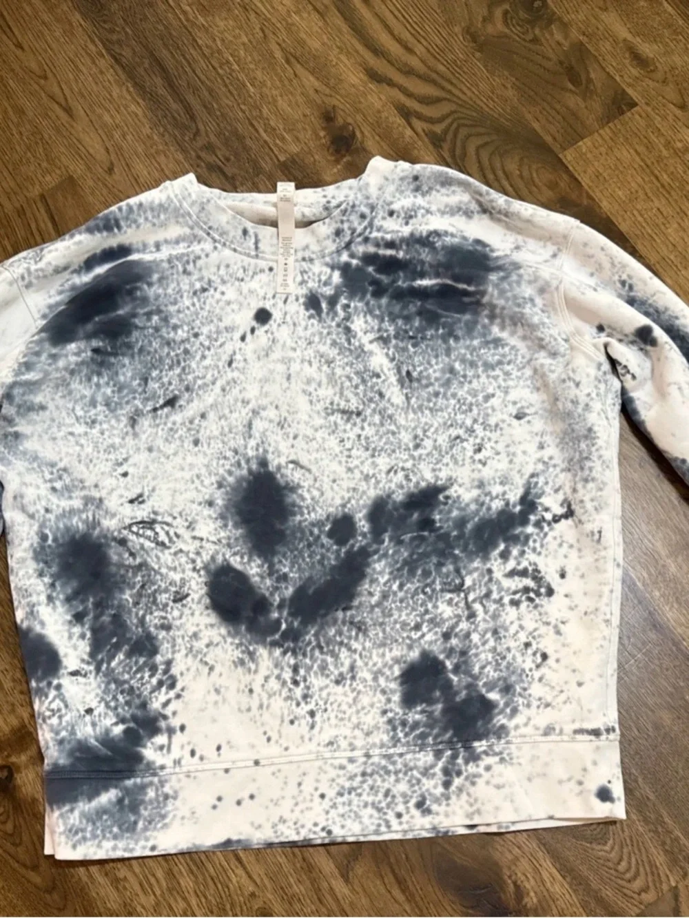 lululemon athletica White Navy Tie-Dye oversized Crewneck sweatshirt Size 4- 030